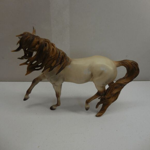 2014 Breyer Lusitano #1498 Spirit of the Horse Stallion Red Roan Esprit NOB 1:9 - Picture 11 of 16